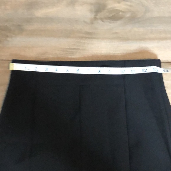 Worthington Black Pencil Skirt Size 4 Excellent Conditions - Picture 4 of 8